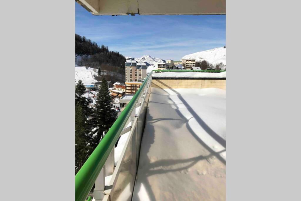 Le Skidoux 2*, Au Pied Des Pistes, Vue Montagne Gourette Luaran gambar